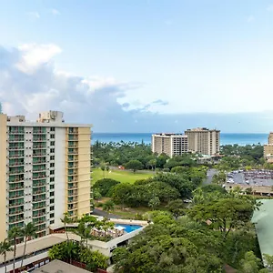 luana-waikiki.hotelsinhawaii.org/